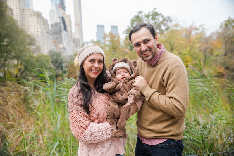 family on a Central Park photoshoot in NYC in fall 