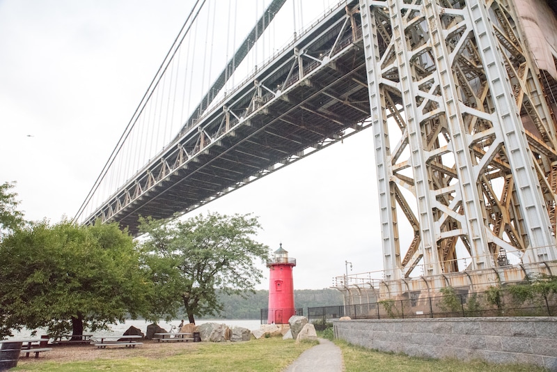 visiting the Little Red Lighthouse during fall in New York